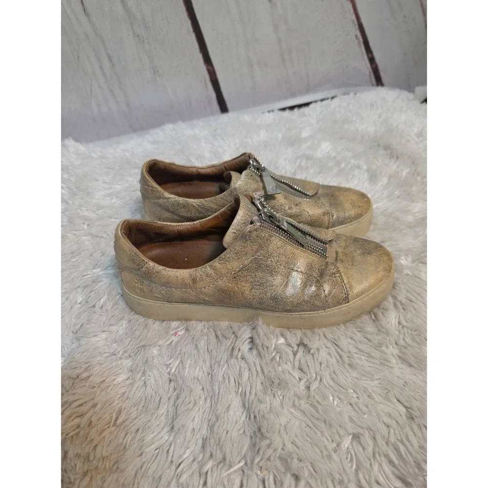 Frye Women's Size 8 Lena Zip Metallic Platform Slip On Low - Cut Sneakers